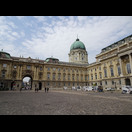 Im Innenhof des Burgpalasts